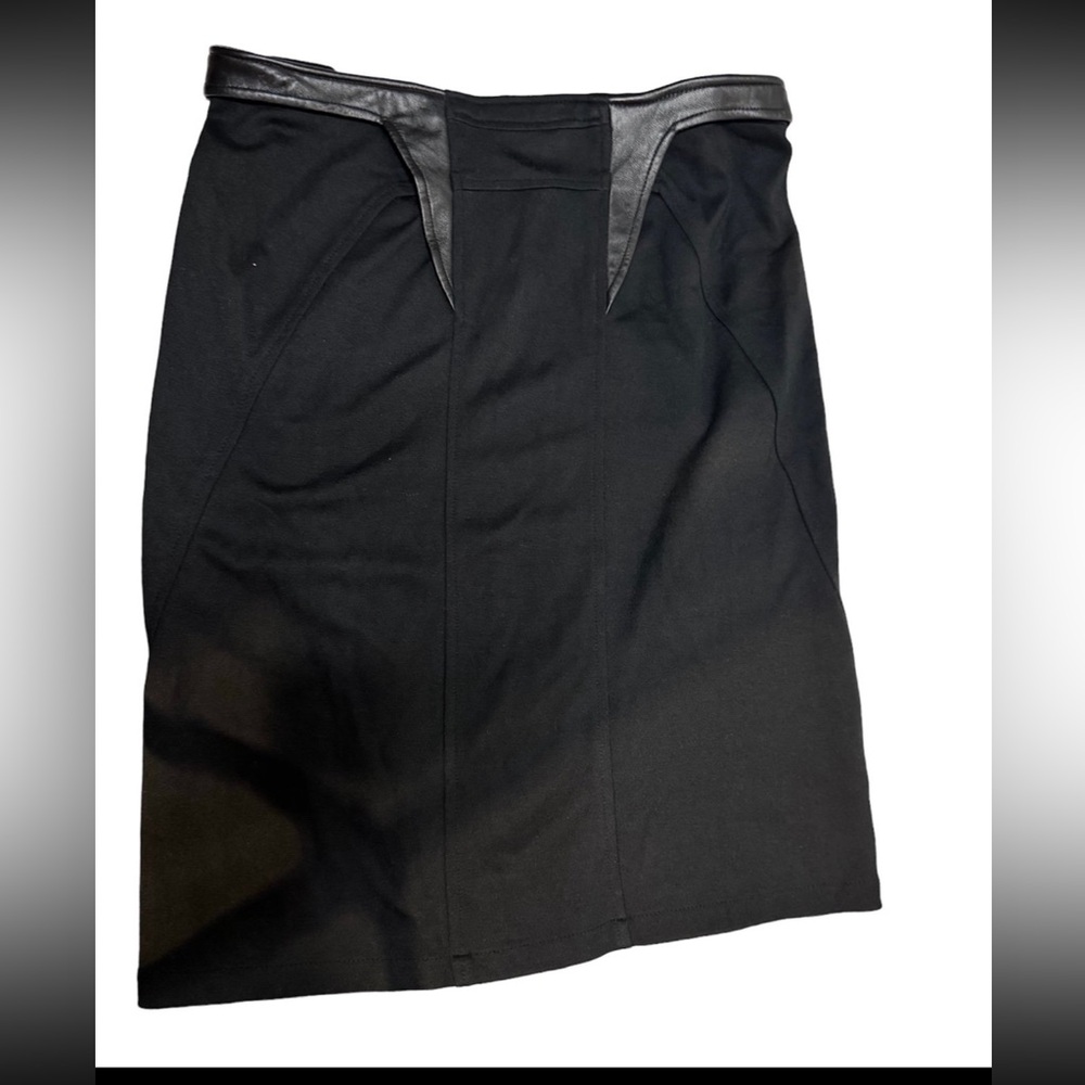 Boston Proper Black Leather Trim Ponte Zipper Accent Knee
Length Skirt 2 NWT